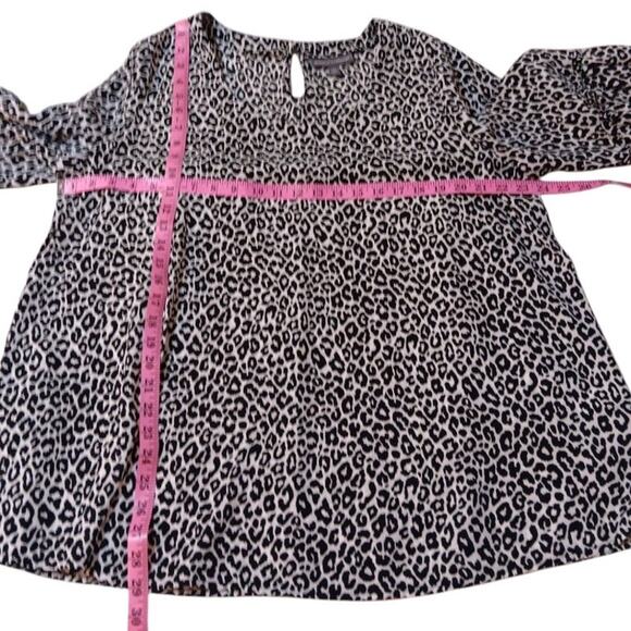 NEW JESSICA LONDON Blouse Tunic Top 18W Bell Sleeves Flowy Boho Animal Print - Picture 4 of 11
